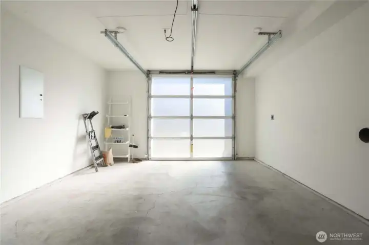Attached Garage