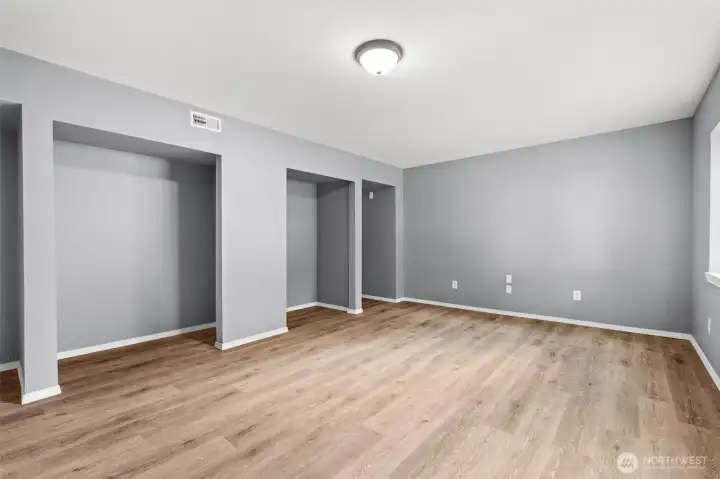 Additional space 4 with large closets.