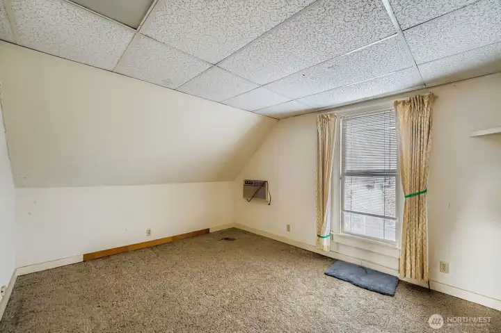 Upstairs bedroom