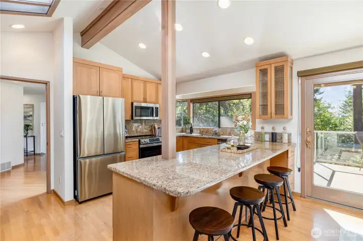 All new SS kitchen appliances.