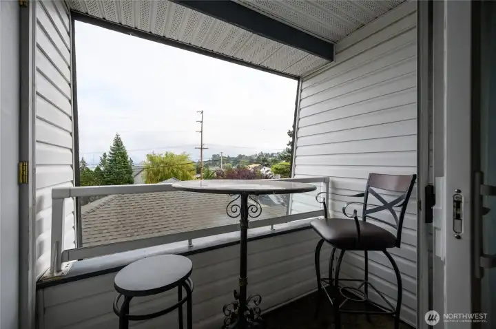 Private patio off master