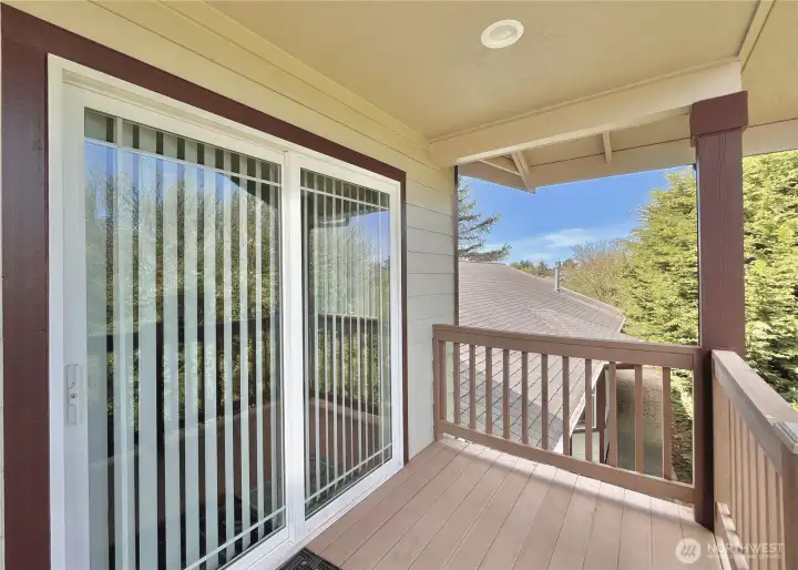 Separate Entrance to the Upstairs Apartment. Peek a boo view of the Bell Canal