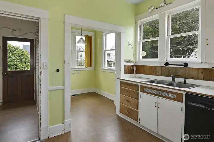 Looking in to the fabulous original breakfast nook off the kitchen.