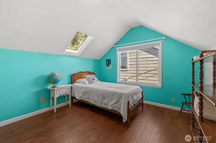 Upper level - bedroom 1