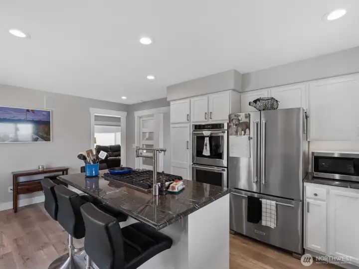 Center island with gas downdraft range Center island with gas downdraft range