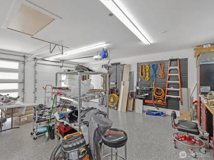 Epoxy floor and ample storage Epoxy floor and ample storage