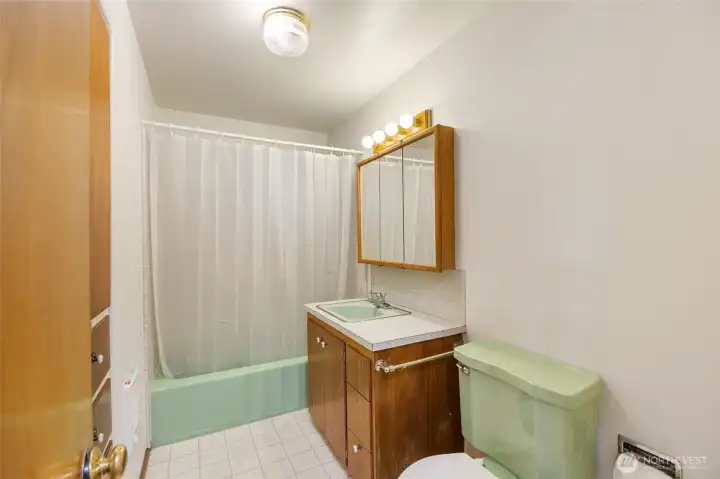 Full Bath