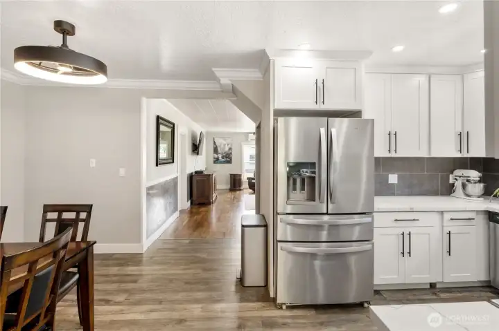 Main Home-Kitchen Main Home-Kitchen