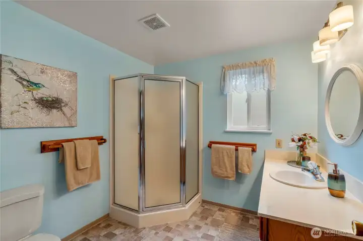 Primary shower