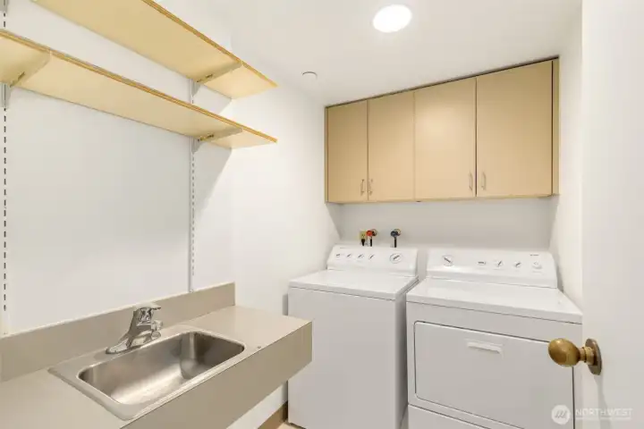In - unit full size washer and dryer In - unit full size washer and dryer
