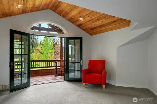Primary suite