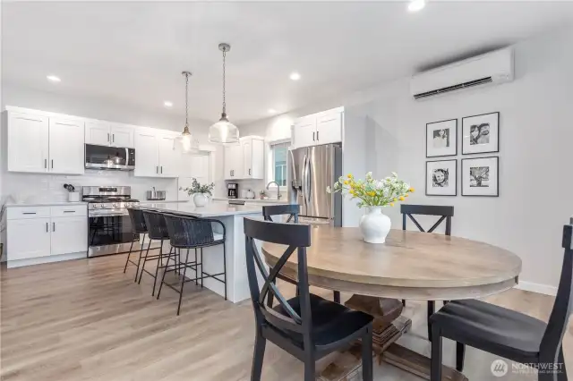 Nice dining area.