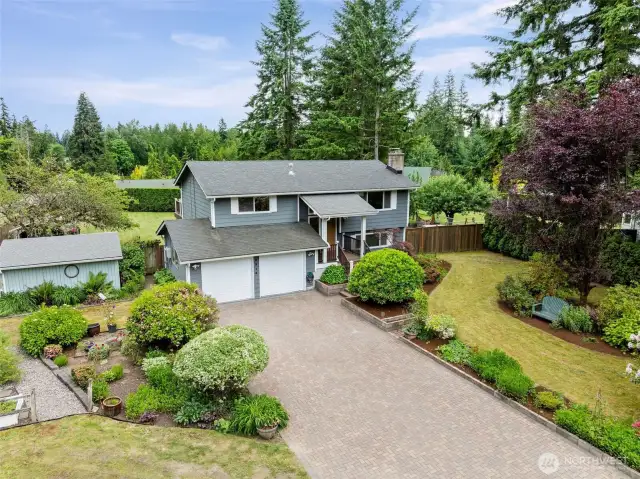 Excellent location. Just off paradise Lake Road near HWY 522.