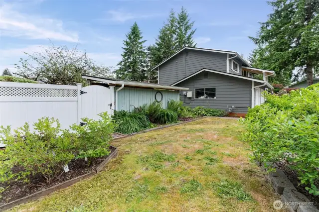 The gardens have blueberry bushes, raspberry bushes, strawberries, and other fruit bearing trees.