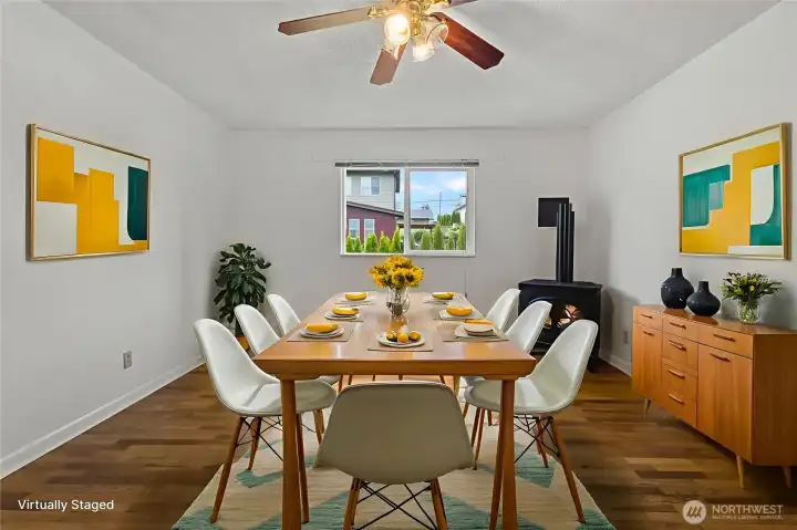 Dining room  on the 1 story side