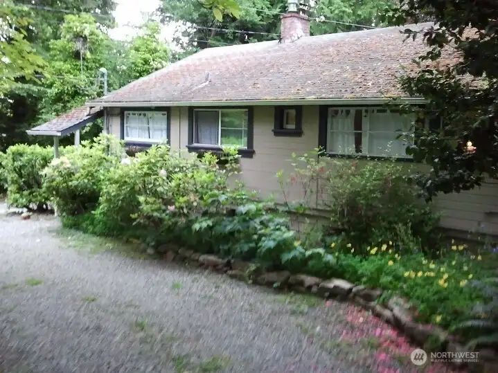 West side of 3rd dwelling
