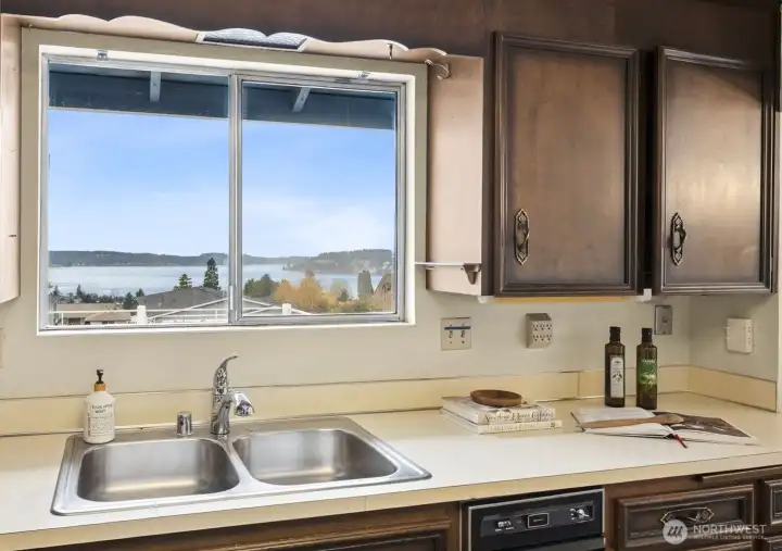 Yes, even the kitchen has a great view!