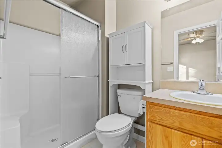 Lower floor Bed & Bath