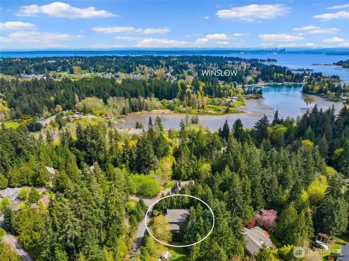 Close to Winslow amenities.