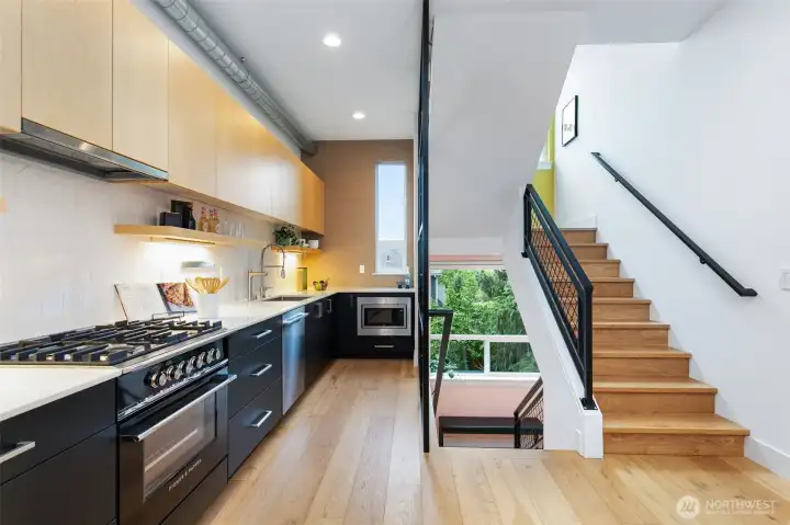 This NW Contour build delivers on finishes and design.