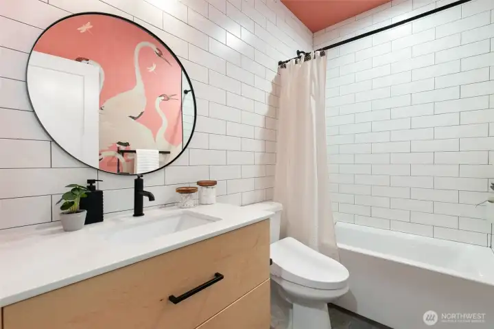 You will never want to leave this bathroom. Unless, pink isn't your color.