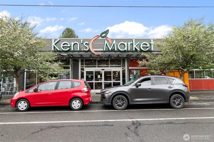 Ken's Market and Greenwood Hardware are just down the block. You truly don't need to leave the neighbohood.