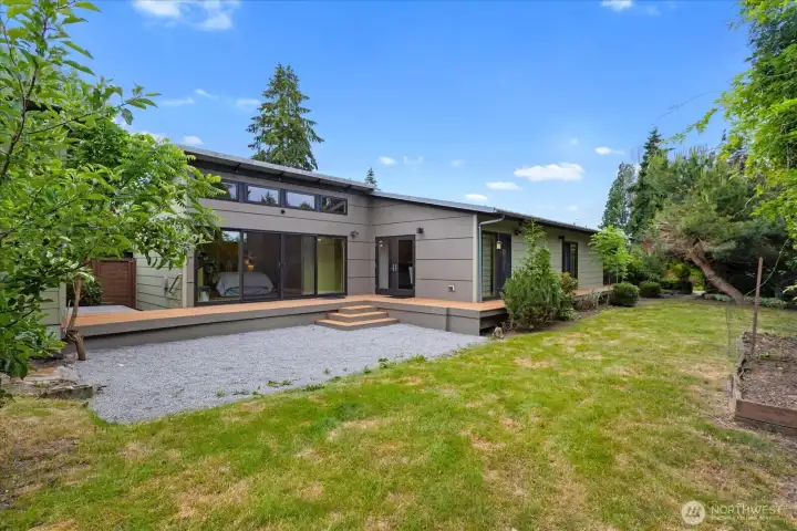 7,380 sq ft lot