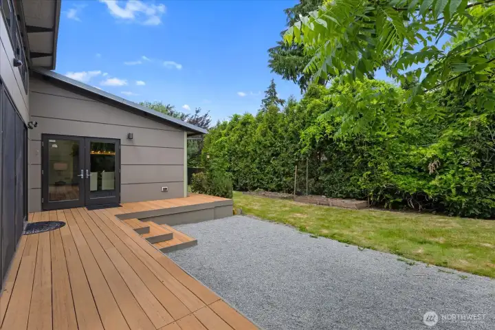 Private and peaceful backyard