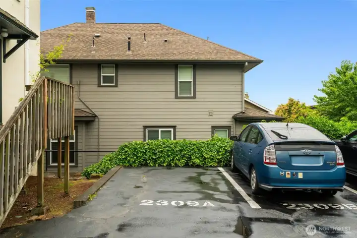 Large parking #2039A