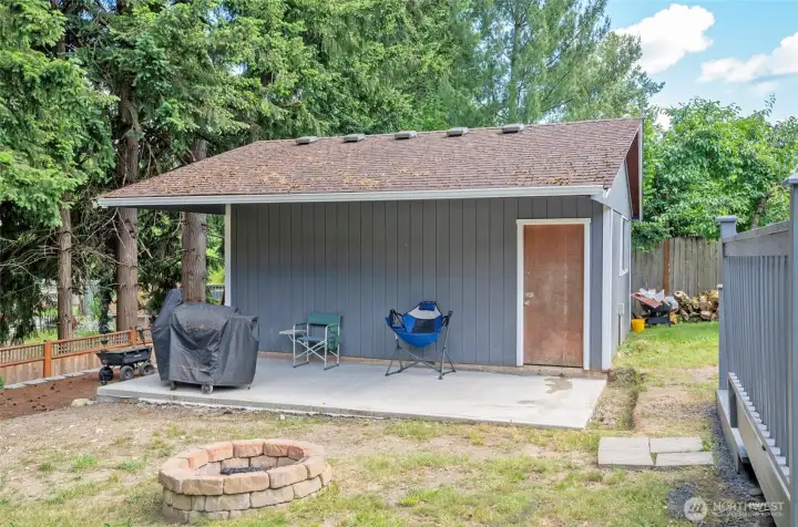 Outbuilding with ADU potential