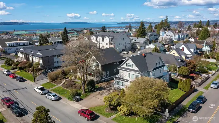 Close to waterfront and downtown