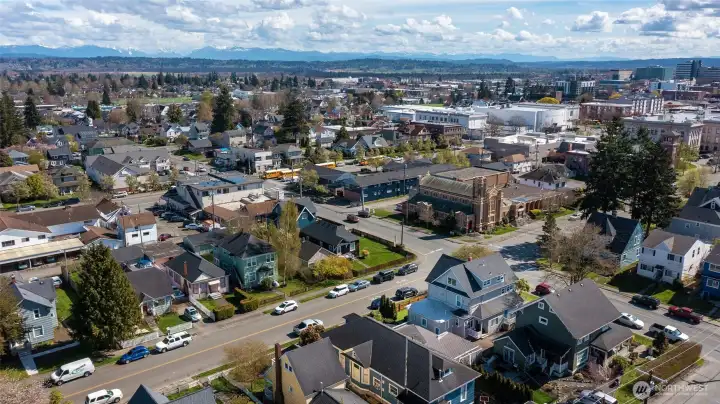 Close to waterfront and downtown