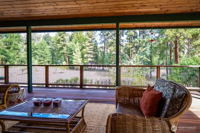 Relax & enjoy the scenic river & meadow views!