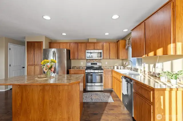 Kitchen-Stainless Appliances