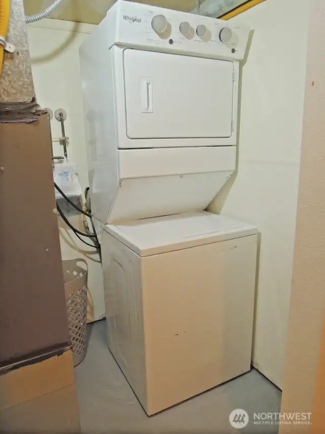 W&D features gas dryer