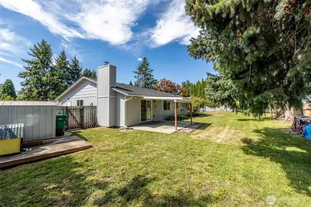 fully fenced back yard
