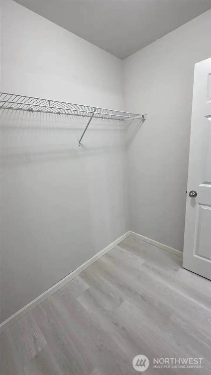 Laundry room 1