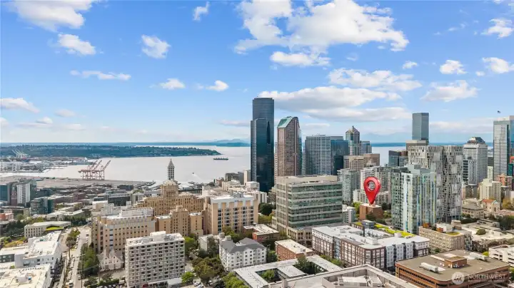 Take a weekend stroll to the Pike Place Waterfront.