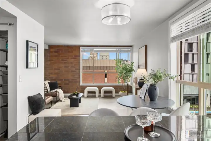 That BRICK wall! Love it :)