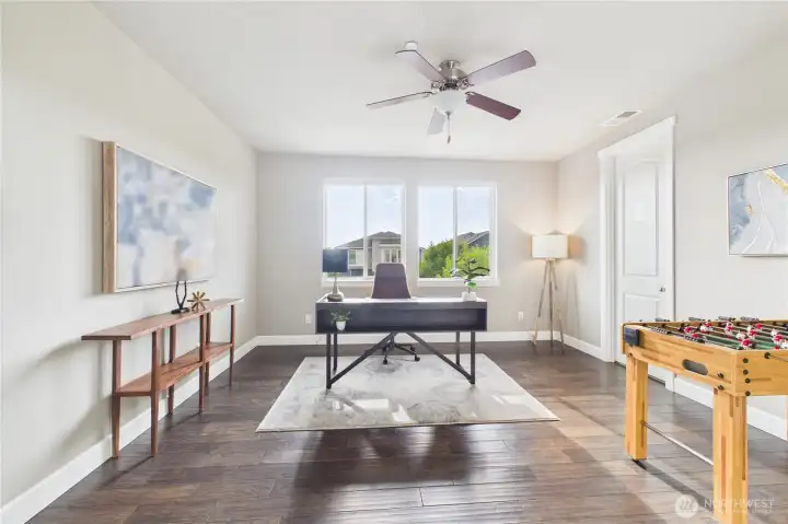 Main floor Bedroom. Could be use as office.