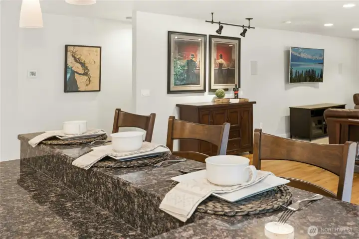 Designed for the cook that wants to see it all... Designed for the cook that wants to see it all...