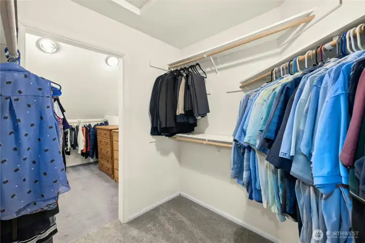 Oversized walk-in closet. Truly a wonderful suprise Oversized walk-in closet. Truly a wonderful suprise