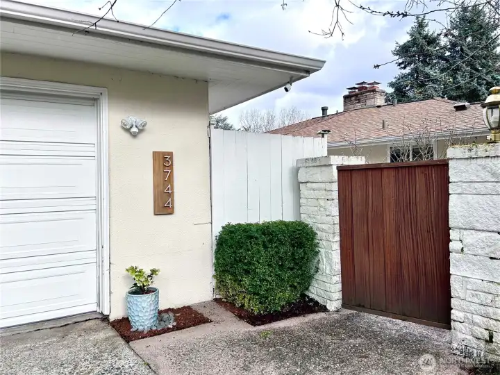 Welcome to 3744 NE 165th!