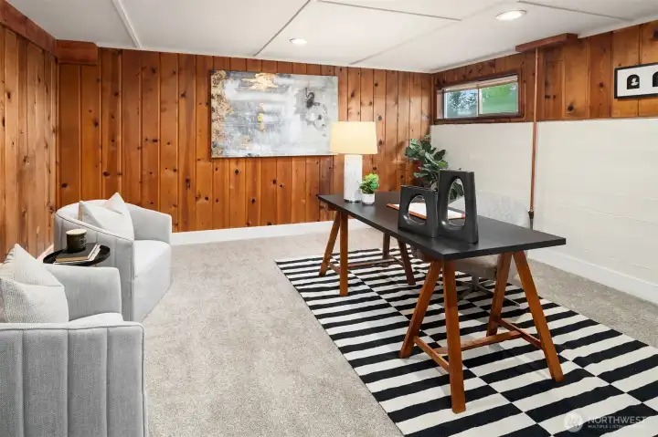 4th bedroom or office/flex space