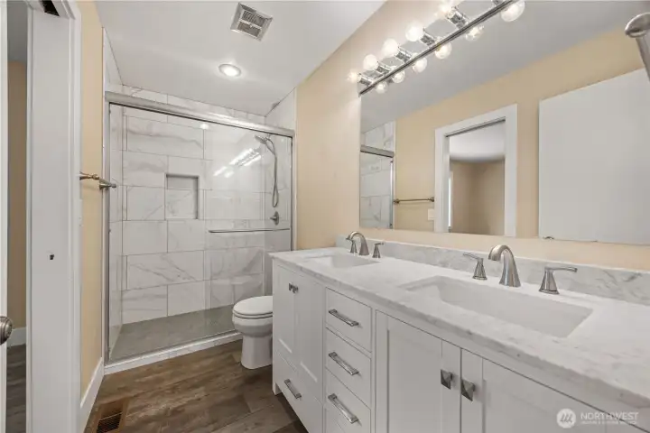 Guest room with walk-in closet