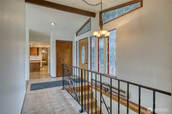 Down the hallway from the kitchen and entry-way is the primary bedroom! Down the hallway from the kitchen and entry-way is the primary bedroom!