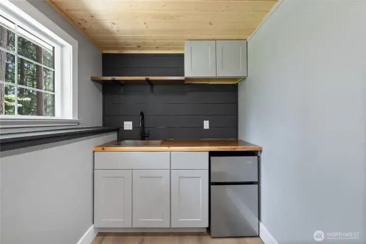 Wet Bar