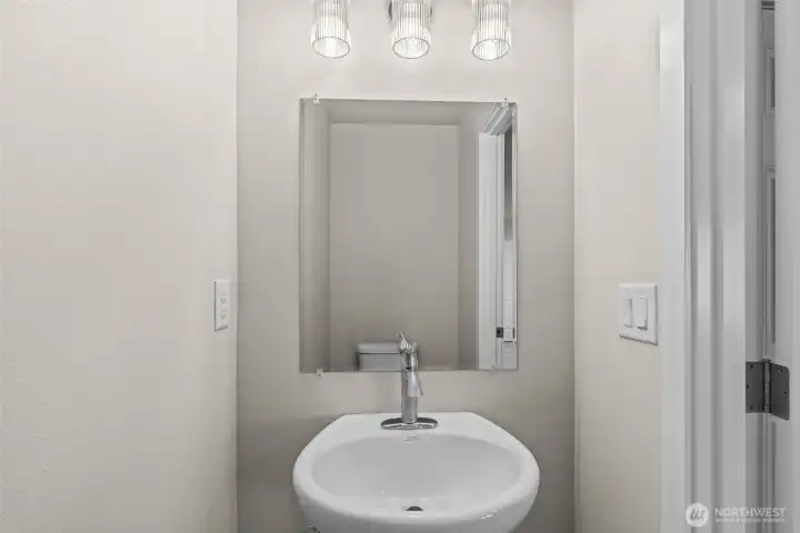 Bonus Room 1/2 Bath