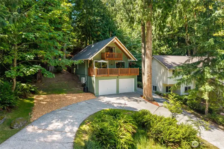 Circular driveway