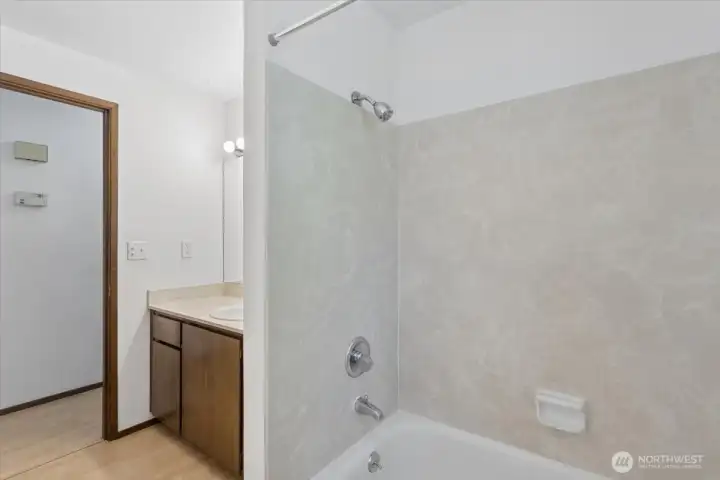 Marble tub surround Marble tub surround
